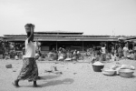 Africa-Togo-Dapaong_walking_to_market.jpg